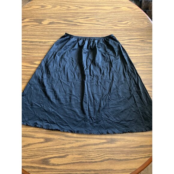 Vintage Vanity Fair black half slip size Large - Picture 1 of 7